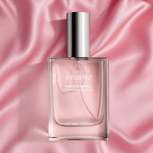 Dreamy Paris perfume spray