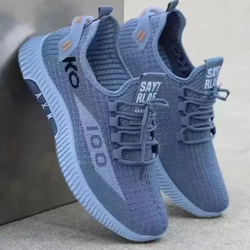 Men’s lightweight mesh sneakers in breathable, casual design for everyday comfort

