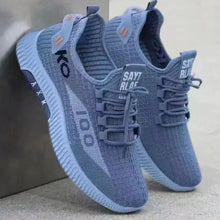 Men’s lightweight mesh sneakers in breathable, casual design for everyday comfort


