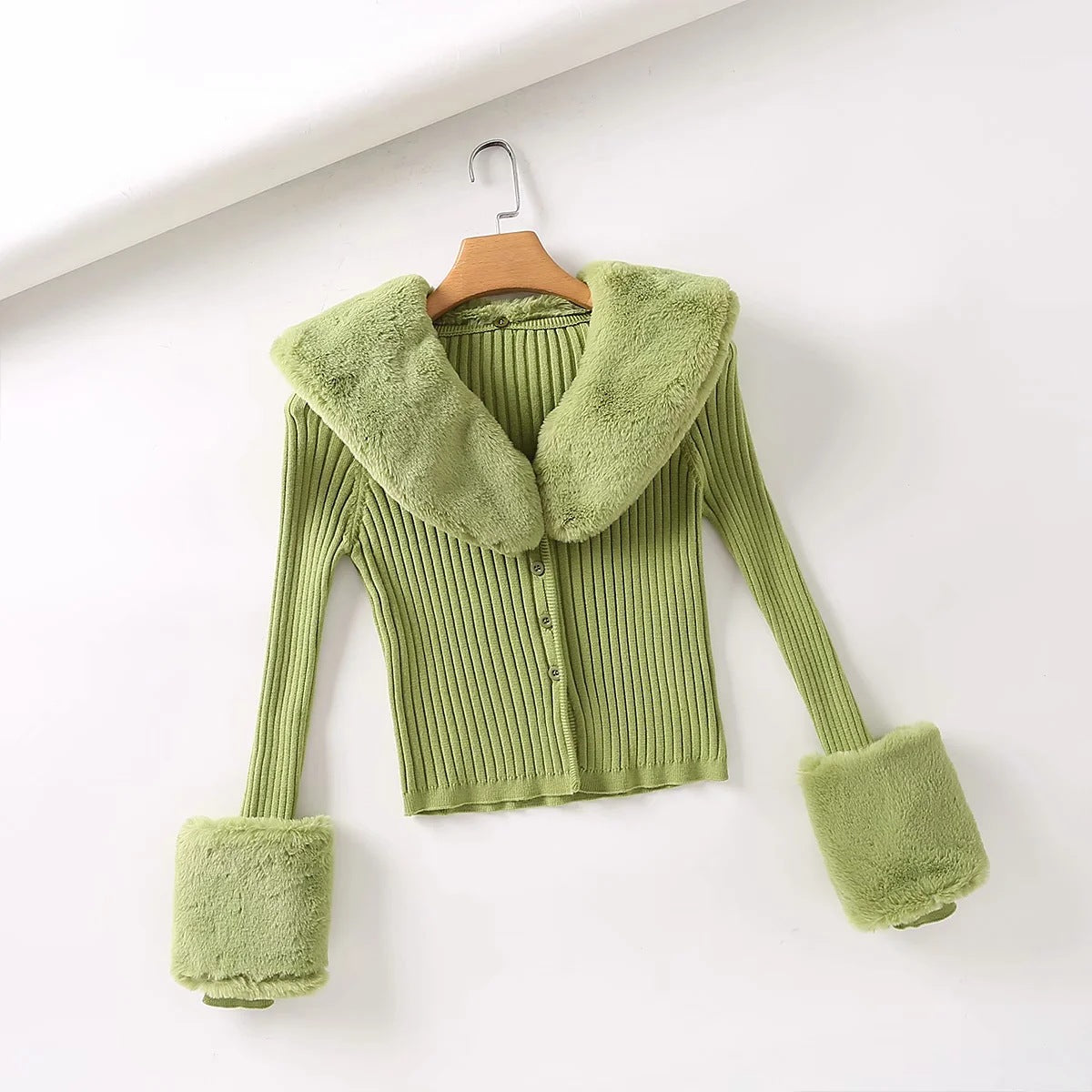 BXOXO Shop Joker Costume Female Outfit Ins Vintage Sweater Cardigan with detachable fur collar, perfect for autumn fashion.