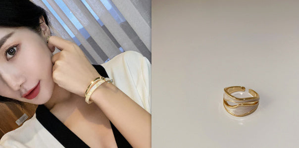 Adjustable White Shellfish Plate Bracelet for Women, 2-Layer Luxury