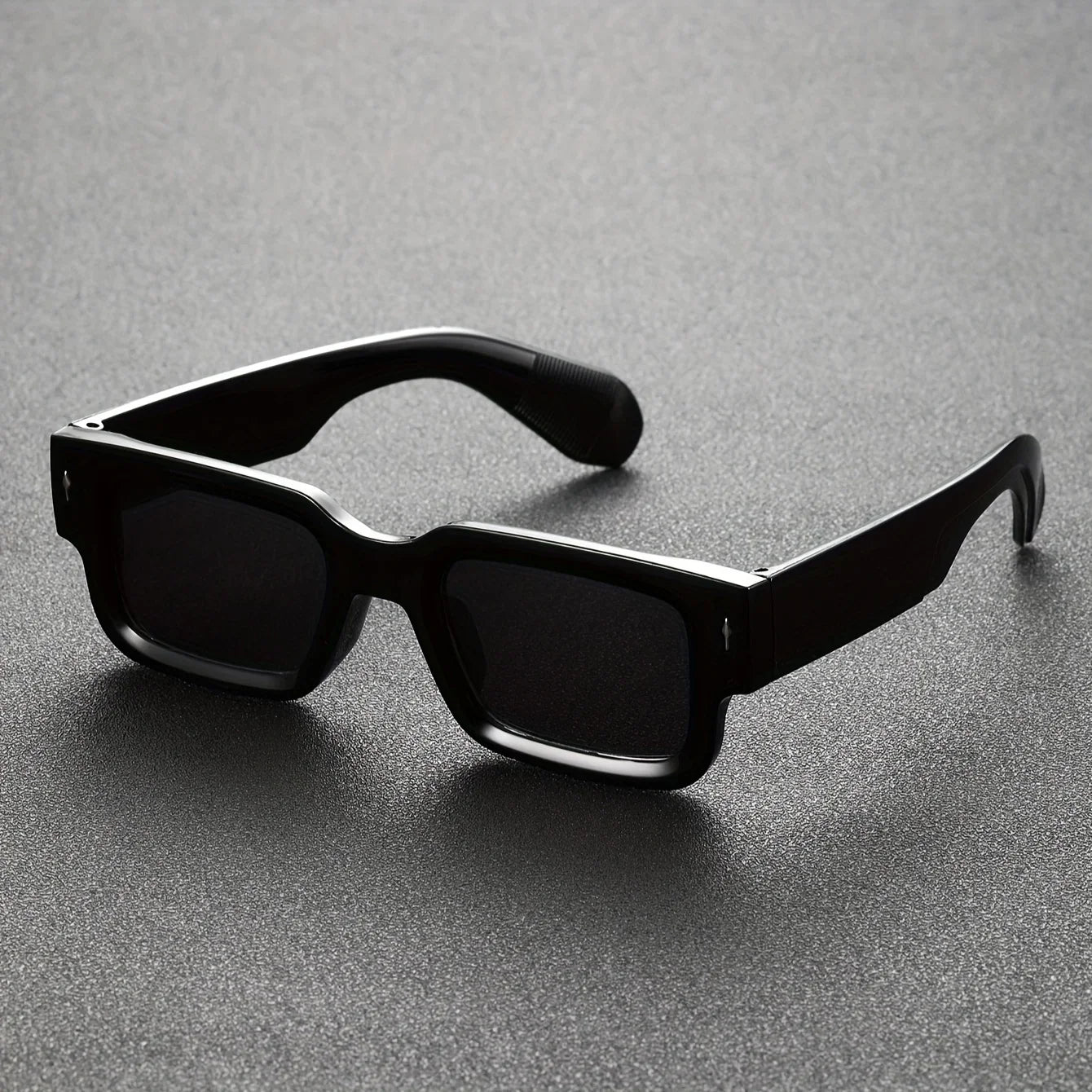 Stylish fashionable outdoor rectangular eyewear with UV-protected polarized lenses

