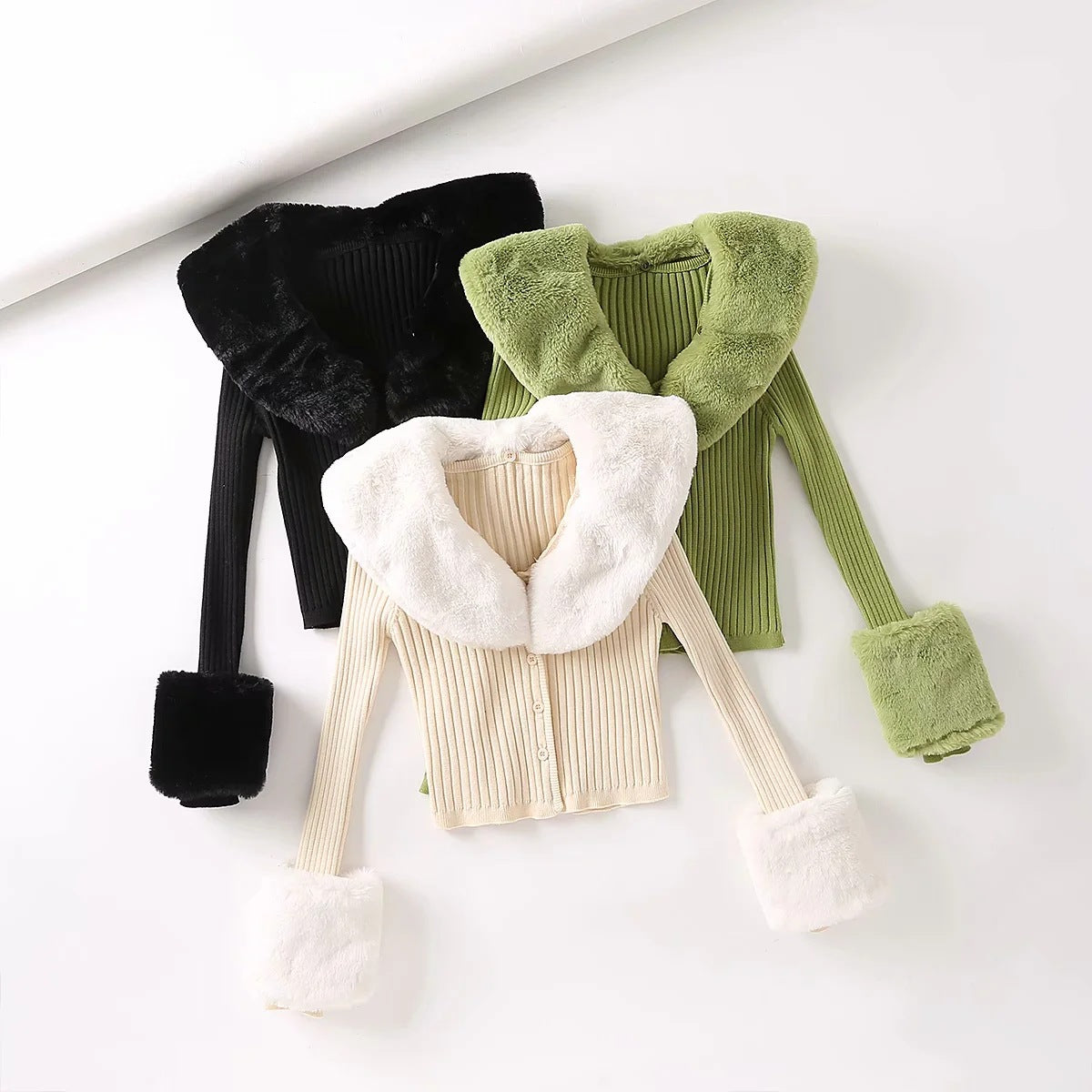 BXOXO Shop Joker Costume Female Outfit Ins Vintage Sweater Cardigan with detachable fur collar, perfect for autumn fashion.