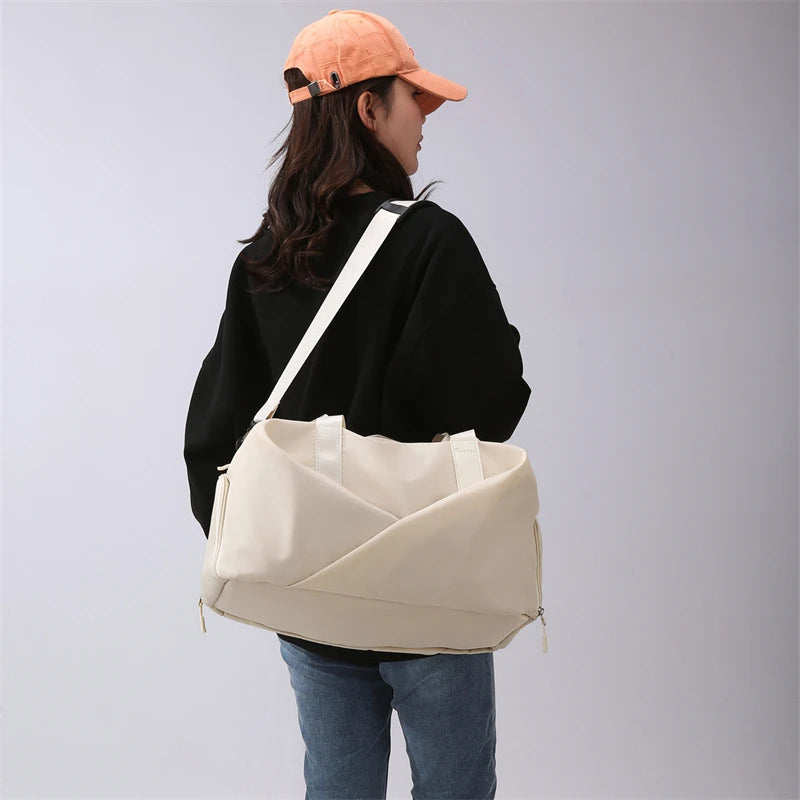 Large capacity travel bag for business, gym, and short leisure trips, lightweight and simple design

