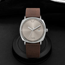 Minimalist leather sports watch with calendar for men in sleek design

