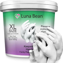 luna-bean-hand