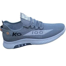 Men’s lightweight mesh sneakers in breathable, casual design for everyday comfort

