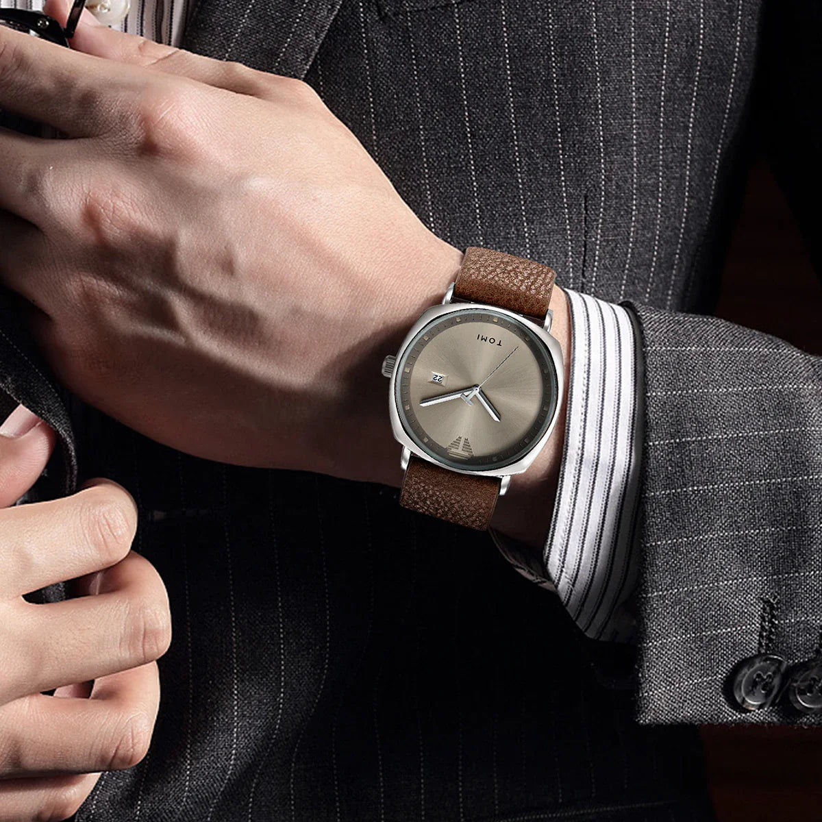 Minimalist leather sports watch with calendar for men in sleek design

