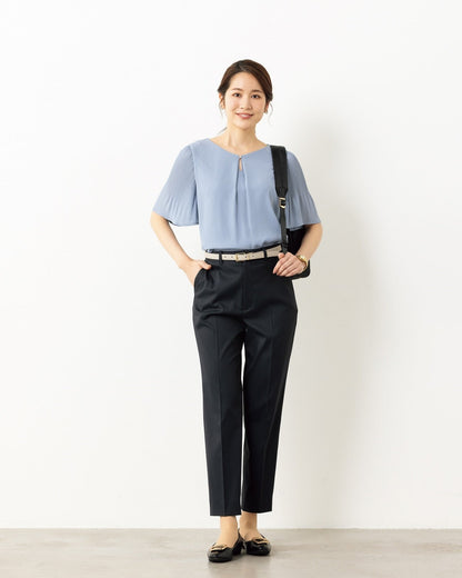 Water Repellent Stretch Cropped Pants Navy, women’s stylish outdoor pants for casual wear.