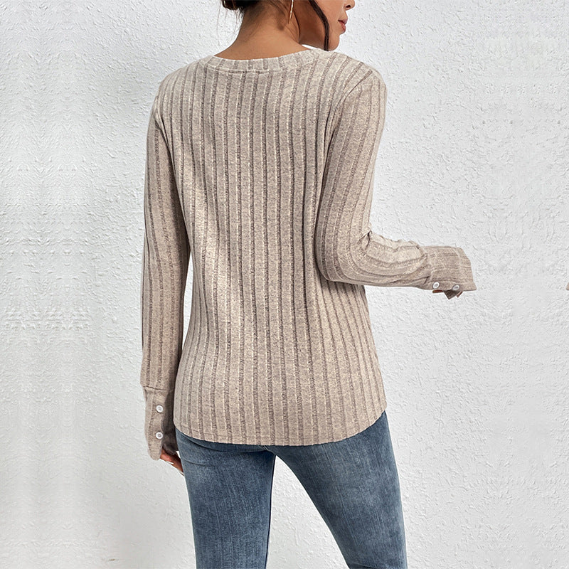 Women's slim fit lace V-neck t-shirt with patchwork texture and sunken stripe knitted design