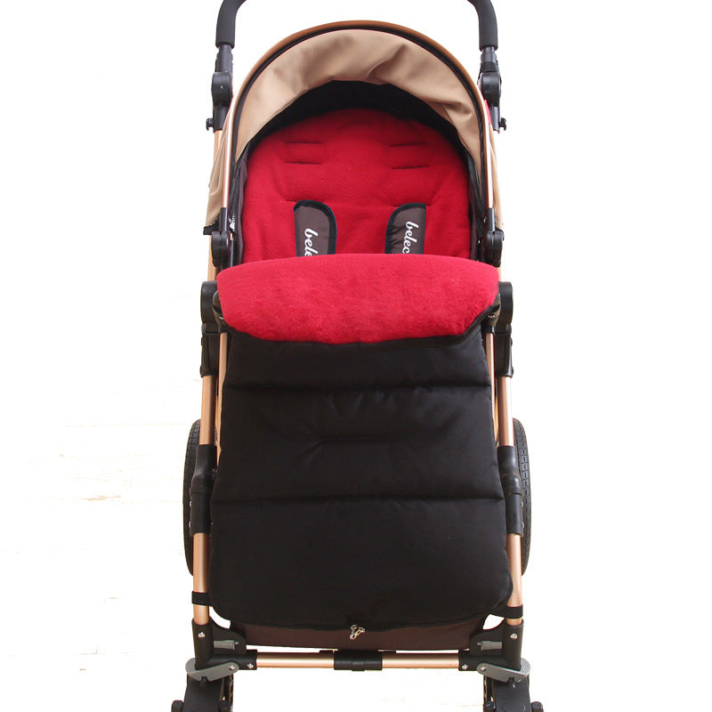 Thick infant baby carrying quilt designed for stroller warmth and comfort

