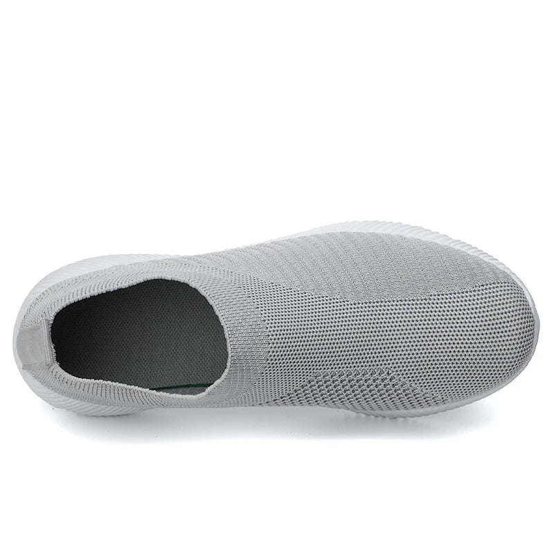Women Vulcanized Shoes in black slip-on flats with cushioned insole for walking