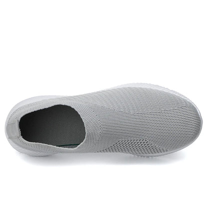Women Vulcanized Shoes in black slip-on flats with cushioned insole for walking